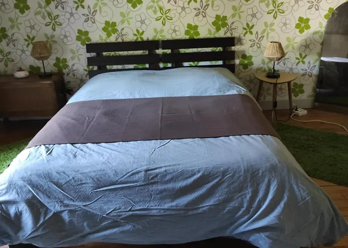 Oda ve Kahvaltı La Taute Raids